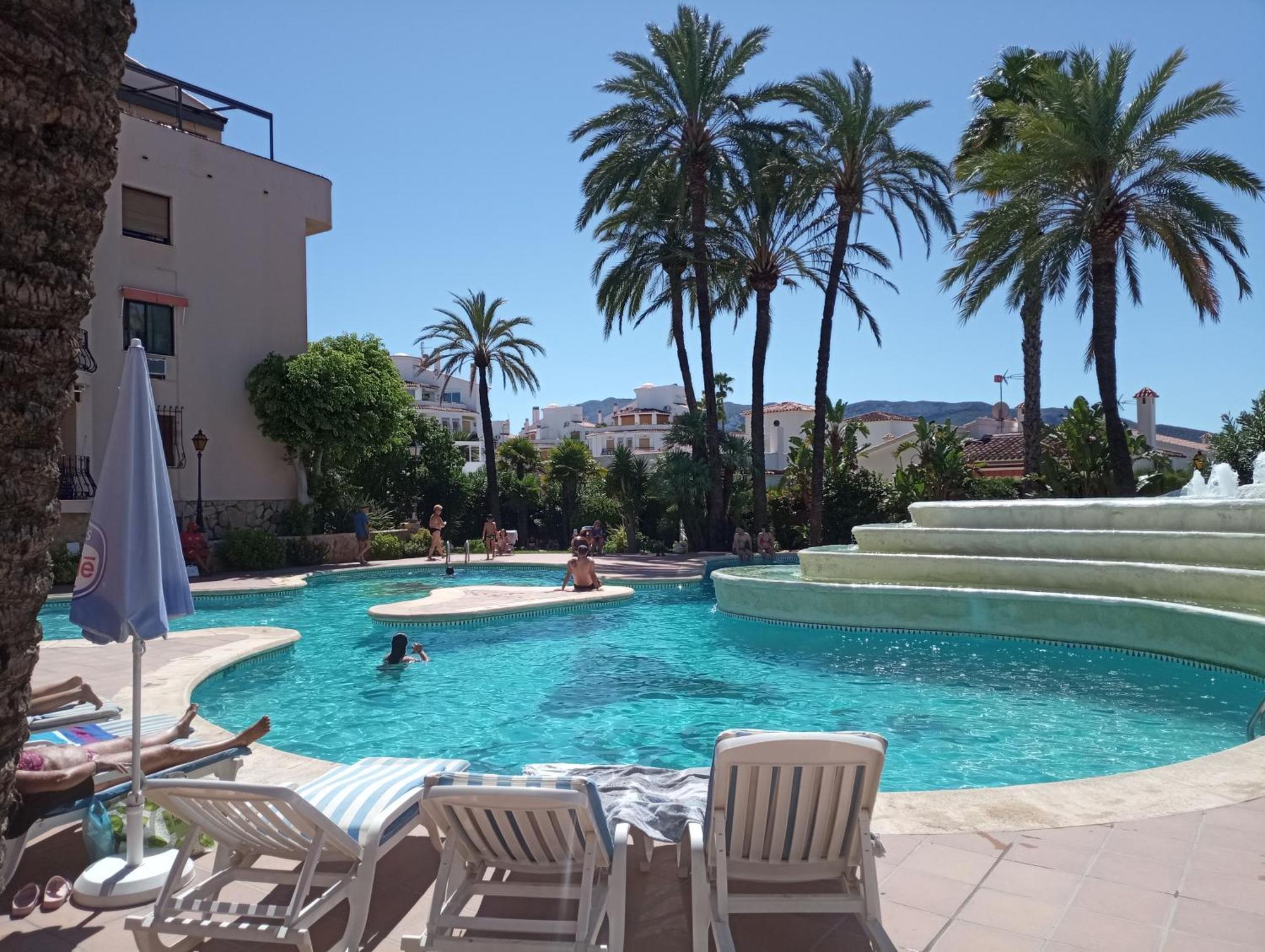 Apartamento Parchís con piscina Dénia Exterior foto